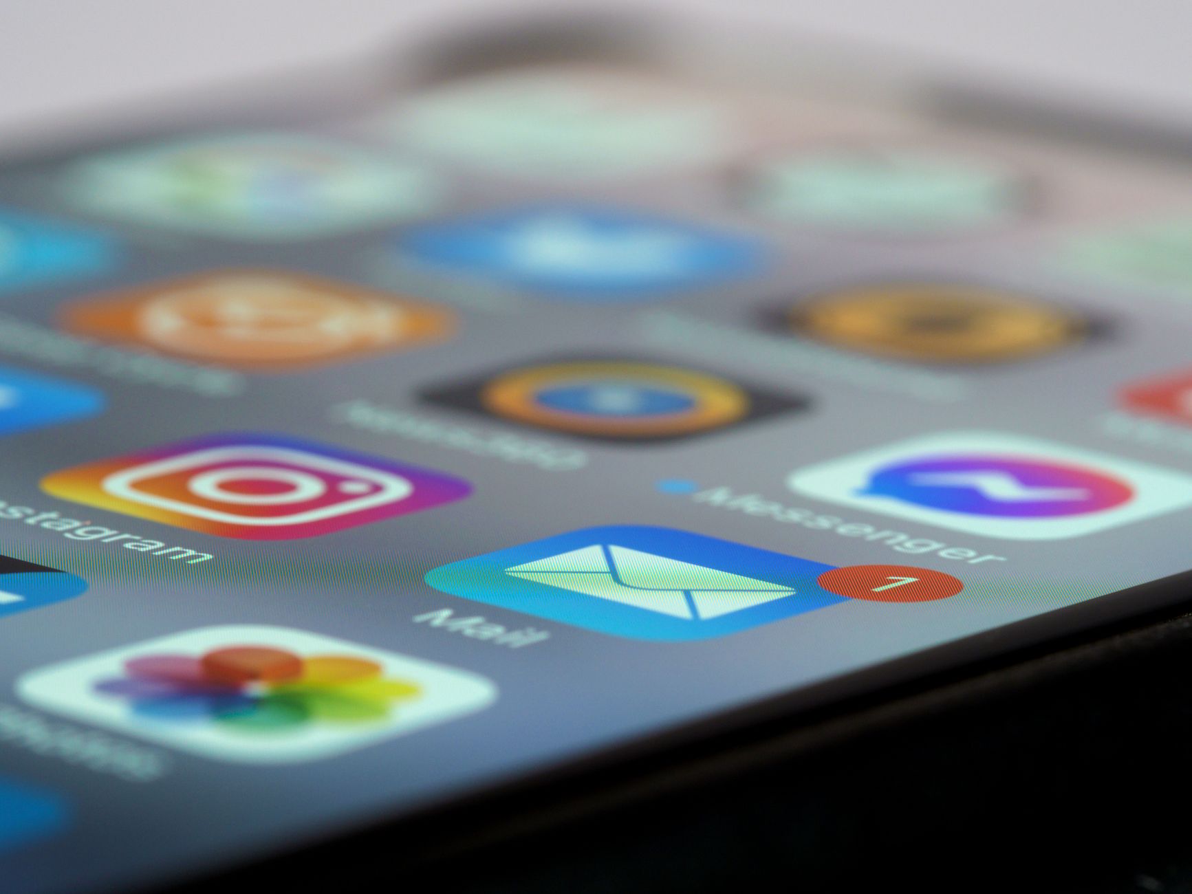 icons on cellphone screen